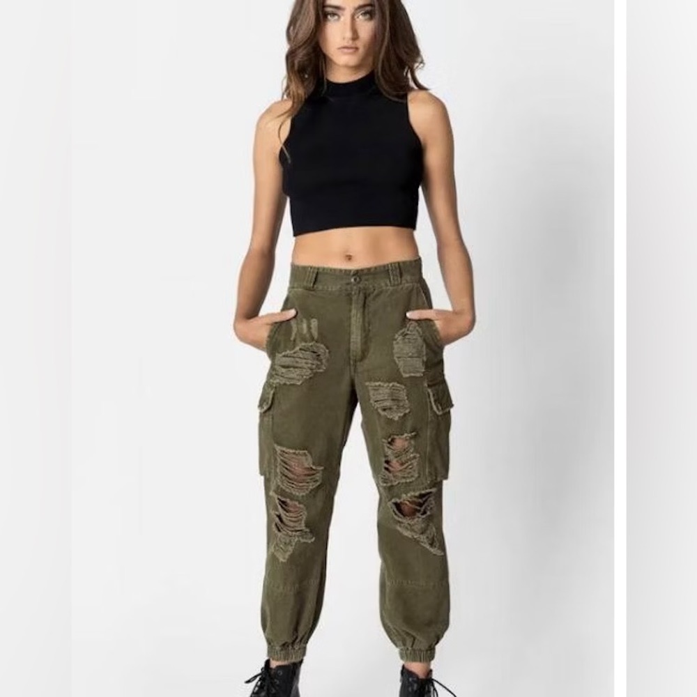 (R7) CARMAR Jeans Cargo Pants, Military Green, Size 10 Women's